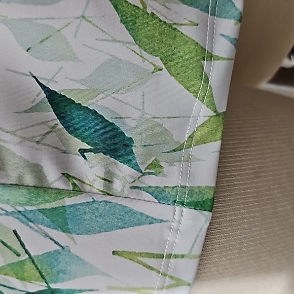 Amy sport golf shirt for women. Size medium. Long sleeves. Henley style … - Picture 4 of 12